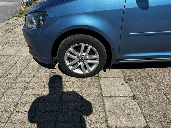 Volkswagen Touran 16 of 19