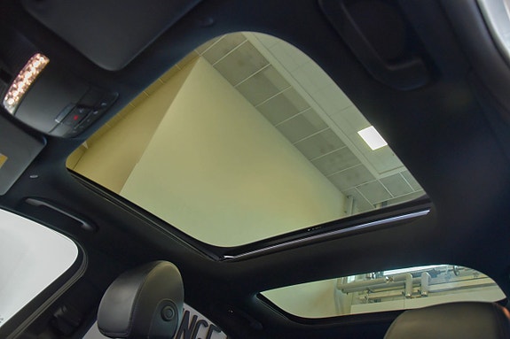 Mercedes-Benz E220 d 13 of 17