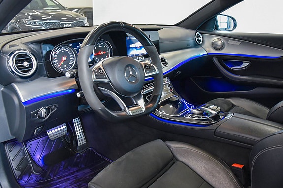 Mercedes-Benz E220 d 7 of 17