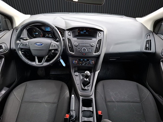 Ford Focus 10 of 17