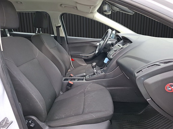 Ford Focus 11 of 17