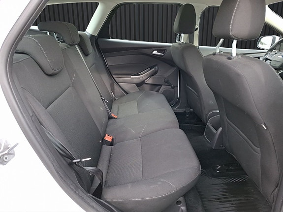 Ford Focus 12 of 17