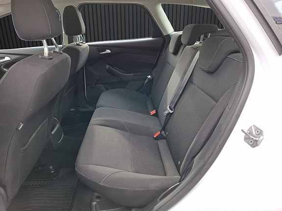 Ford Focus 13 of 17