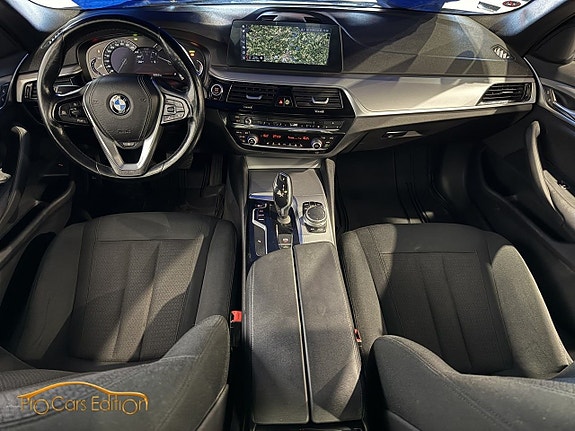 BMW 520 10 of 17