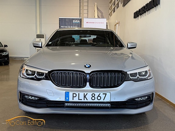 BMW 520 2 of 5