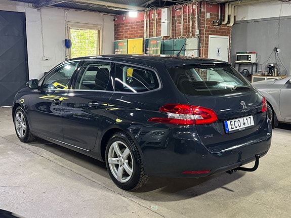 Peugeot 308 SW 4 of 17