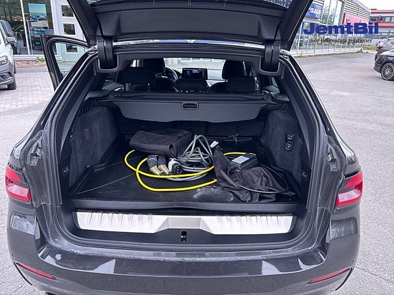 BMW 530e 14 of 16