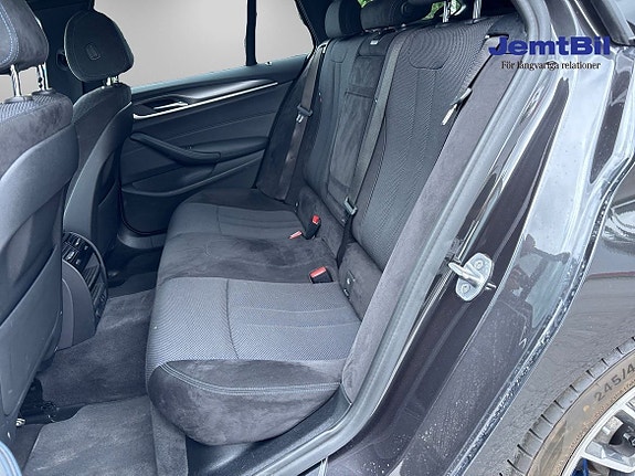 BMW 530e 9 of 16