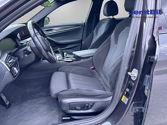 BMW 530e 8 of 16