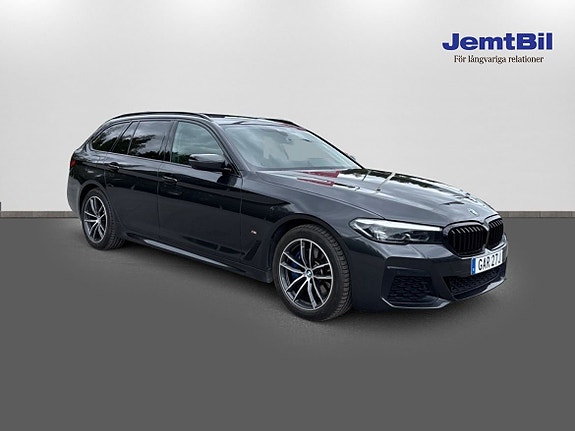 BMW 530e 3 of 5