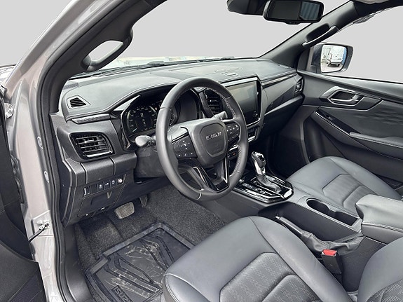 Isuzu D-max 7 of 15