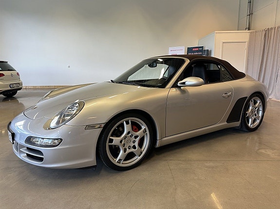 Porsche 911 Carrera 5 of 5