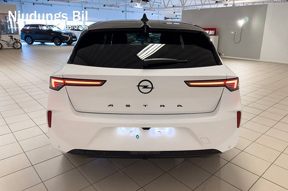 Opel Astra 5 of 5