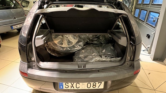 Opel Corsa 17 of 17