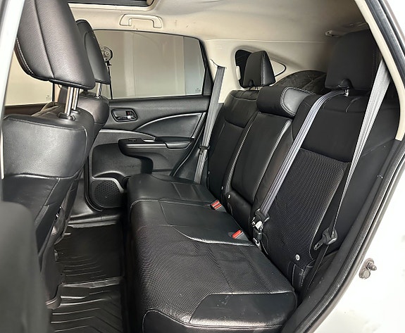 Honda CR-V 10 of 18
