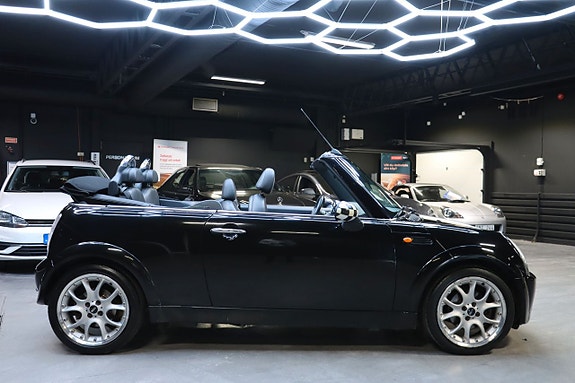 MINI Cooper 7 of 18