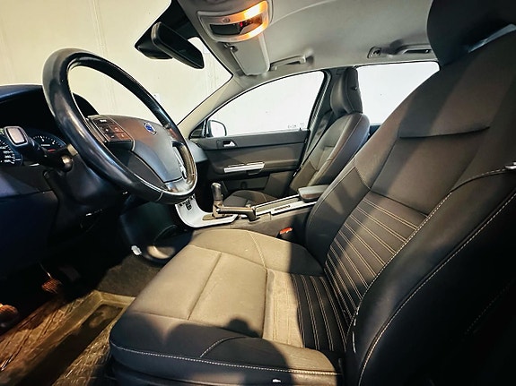 Volvo V50 12 of 21