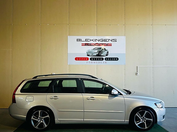 Volvo V50 6 of 21