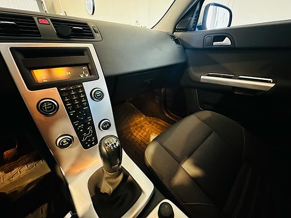 Volvo V50 14 of 21