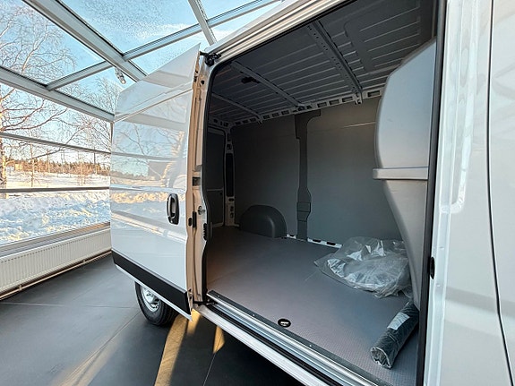 Opel Movano 7 of 8