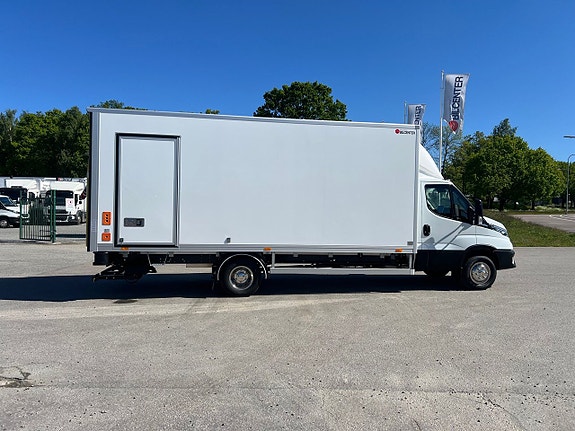 Iveco Daily 72C18 Skåpbil Aut Fullutrustad Lastvikt 3390 Kg 24 of 30