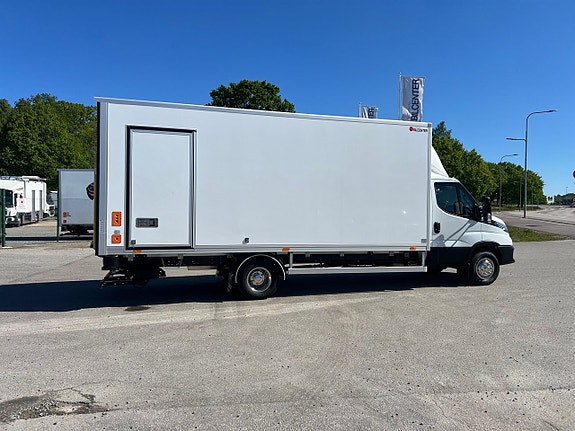 Iveco Daily 72C18 Skåpbil Aut Fullutrustad Lastvikt 3390 Kg 25 of 30