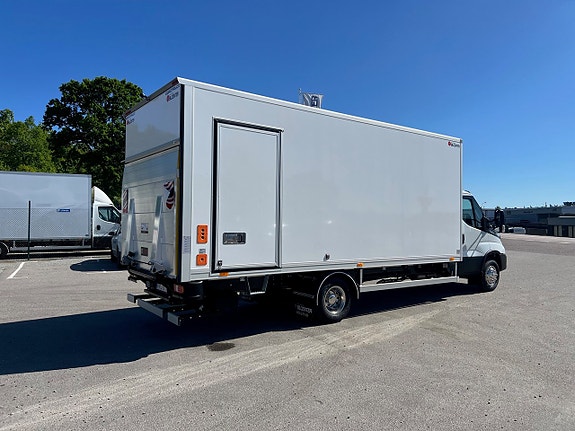 Iveco Daily 72C18 Skåpbil Aut Fullutrustad Lastvikt 3390 Kg 28 of 30