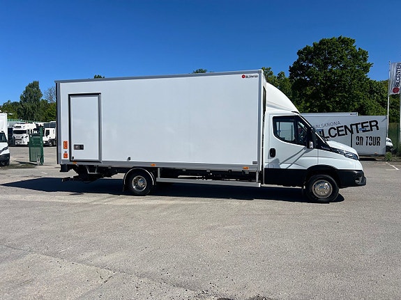 Iveco Daily 72C18 Skåpbil Aut Fullutrustad Lastvikt 3390 Kg 22 of 30