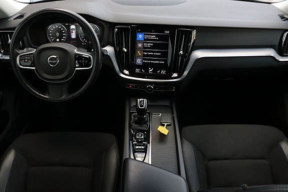 Volvo V60 10 of 20