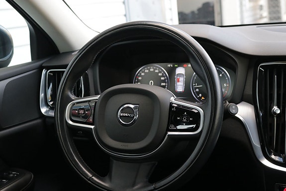 Volvo V60 14 of 20