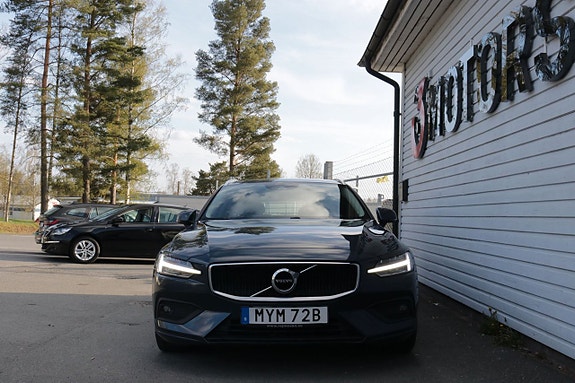Volvo V60 2 of 5