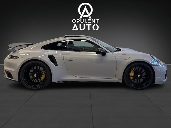 Porsche 911 2 of 5