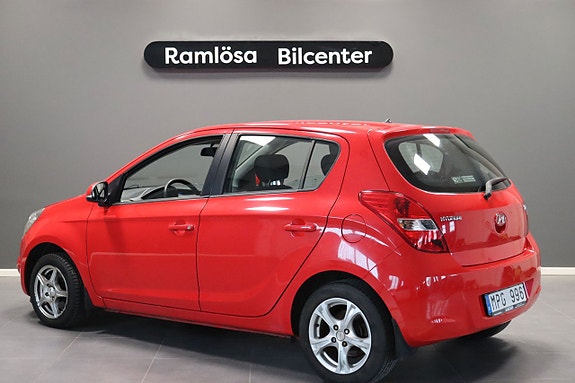 Hyundai i20 8 of 19