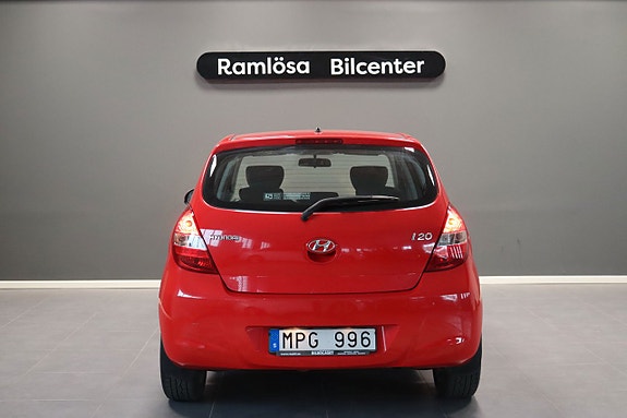 Hyundai i20 7 of 19