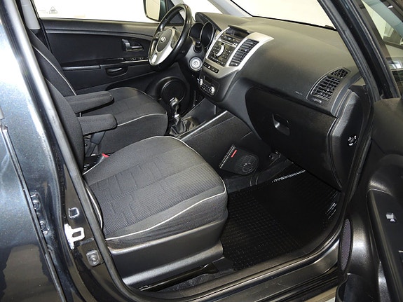 Kia Venga 12 of 15
