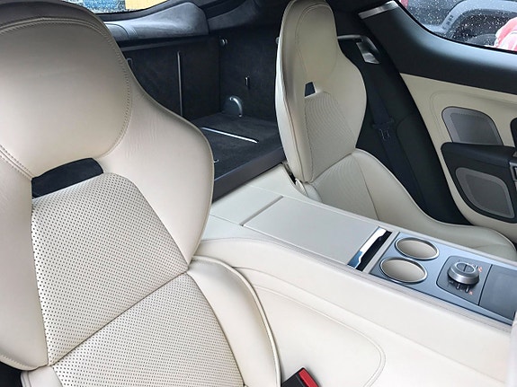 Aston Martin Rapide 16 of 24