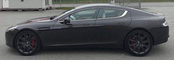 Aston Martin Rapide 8 of 24