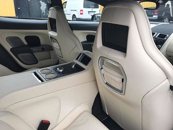 Aston Martin Rapide 15 of 24