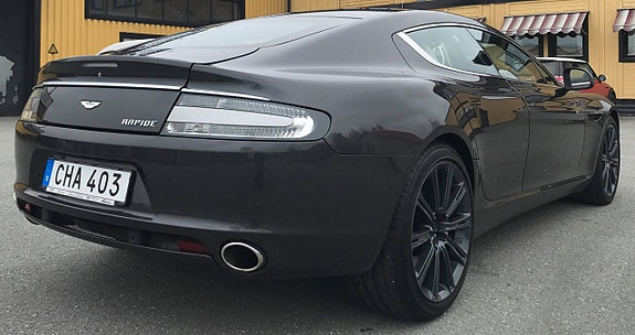 Aston Martin Rapide 5 of 5