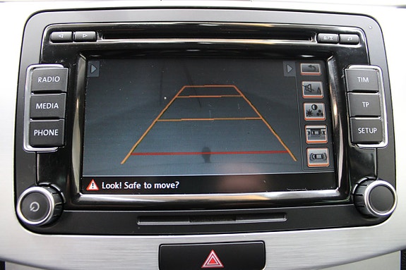 Volkswagen Passat Alltrack 11 of 11