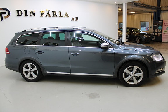 Volkswagen Passat Alltrack 4 of 5