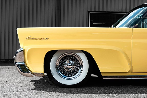 Lincoln Continental Mark III 12 of 27