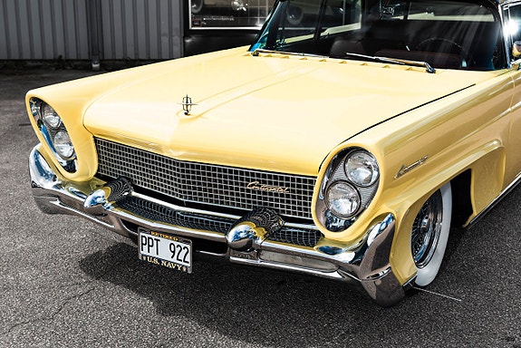 Lincoln Continental Mark III 6 of 27