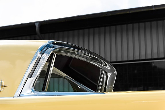 Lincoln Continental Mark III 10 of 27