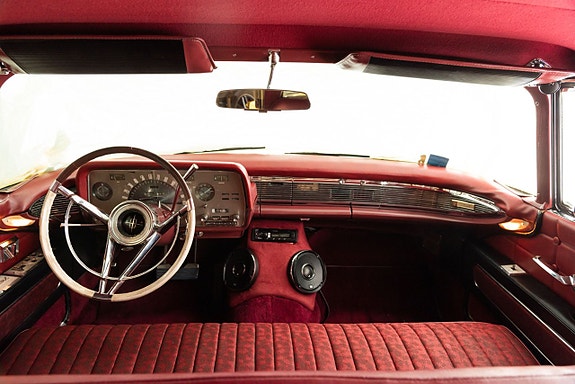 Lincoln Continental Mark III 19 of 27