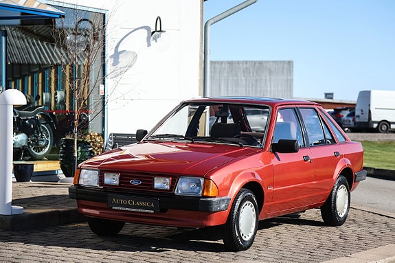 Ford Escort 4 of 5