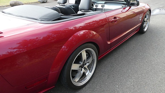 Ford Mustang 9 of 30