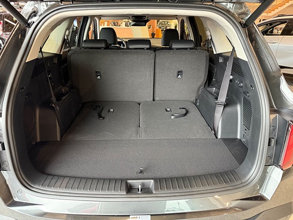 Kia Sorento 16 of 21