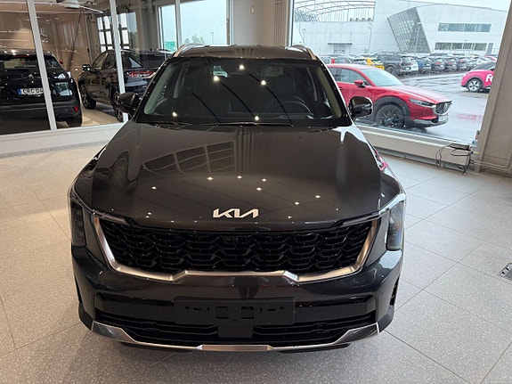 Kia Sorento 4 of 21