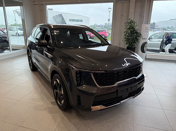 Kia Sorento 3 of 21